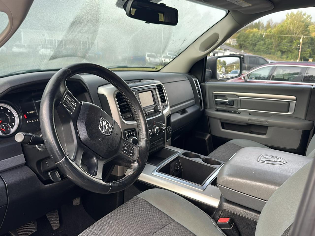 RAM 1500 4WD Quad Cab 140.5" Big Horn 2014