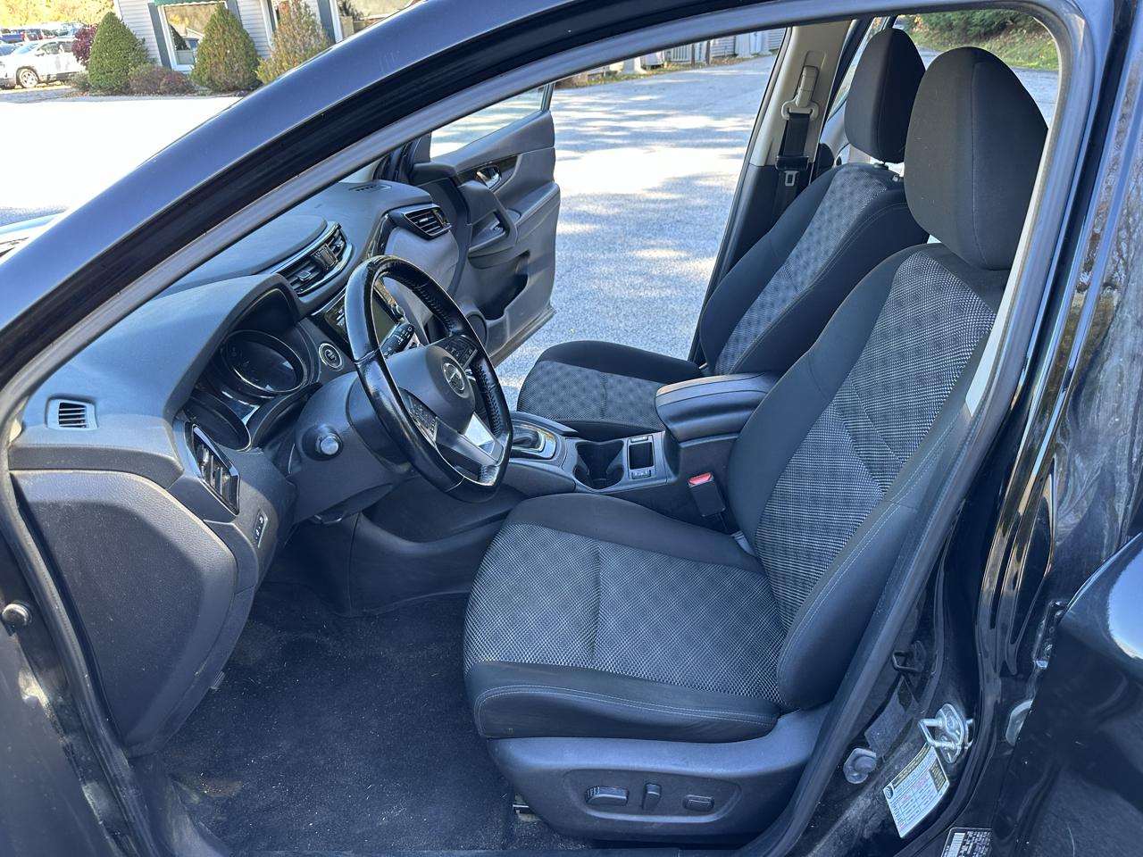 Nissan Rogue Sport AWD SV 2022