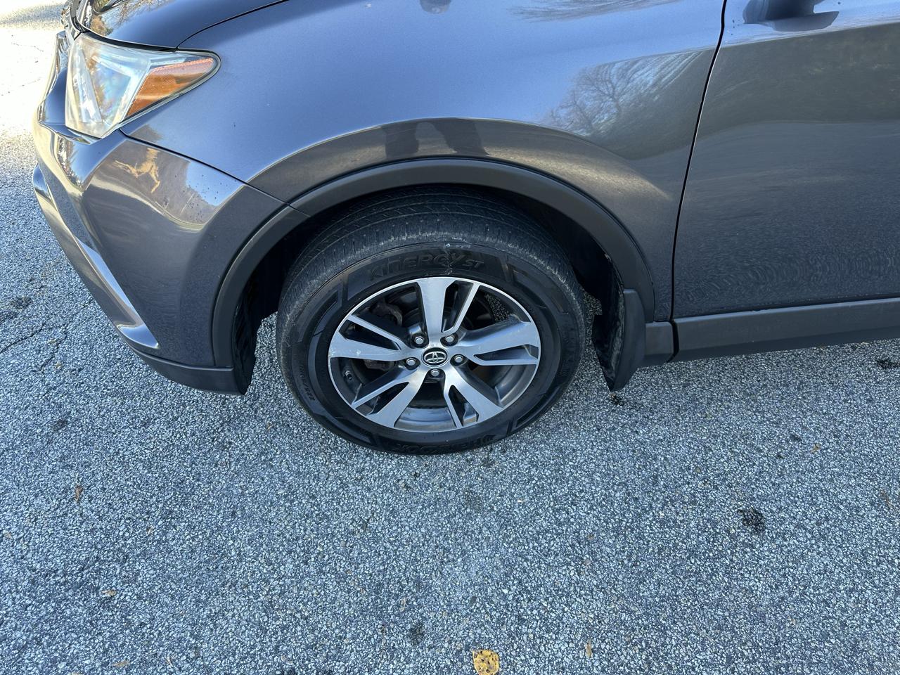 Toyota RAV4 AWD 4dr XLE (Natl) 2016