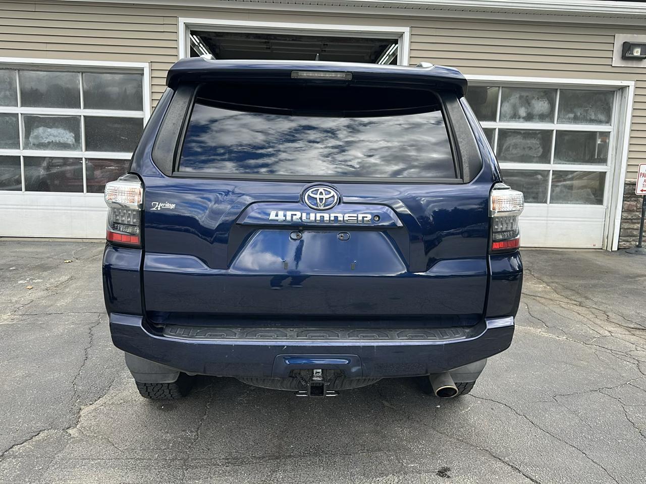 Toyota 4Runner 4WD 4dr V6 SR5 Premium (Natl) 2016