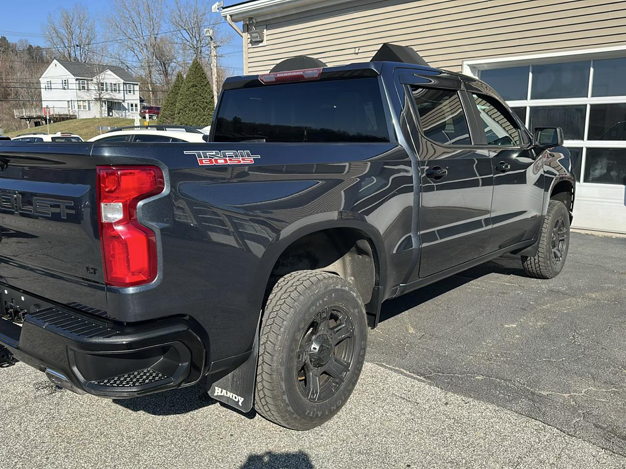 Chevrolet Silverado 1500 4WD Crew Cab 147" LT Trail Boss 2021