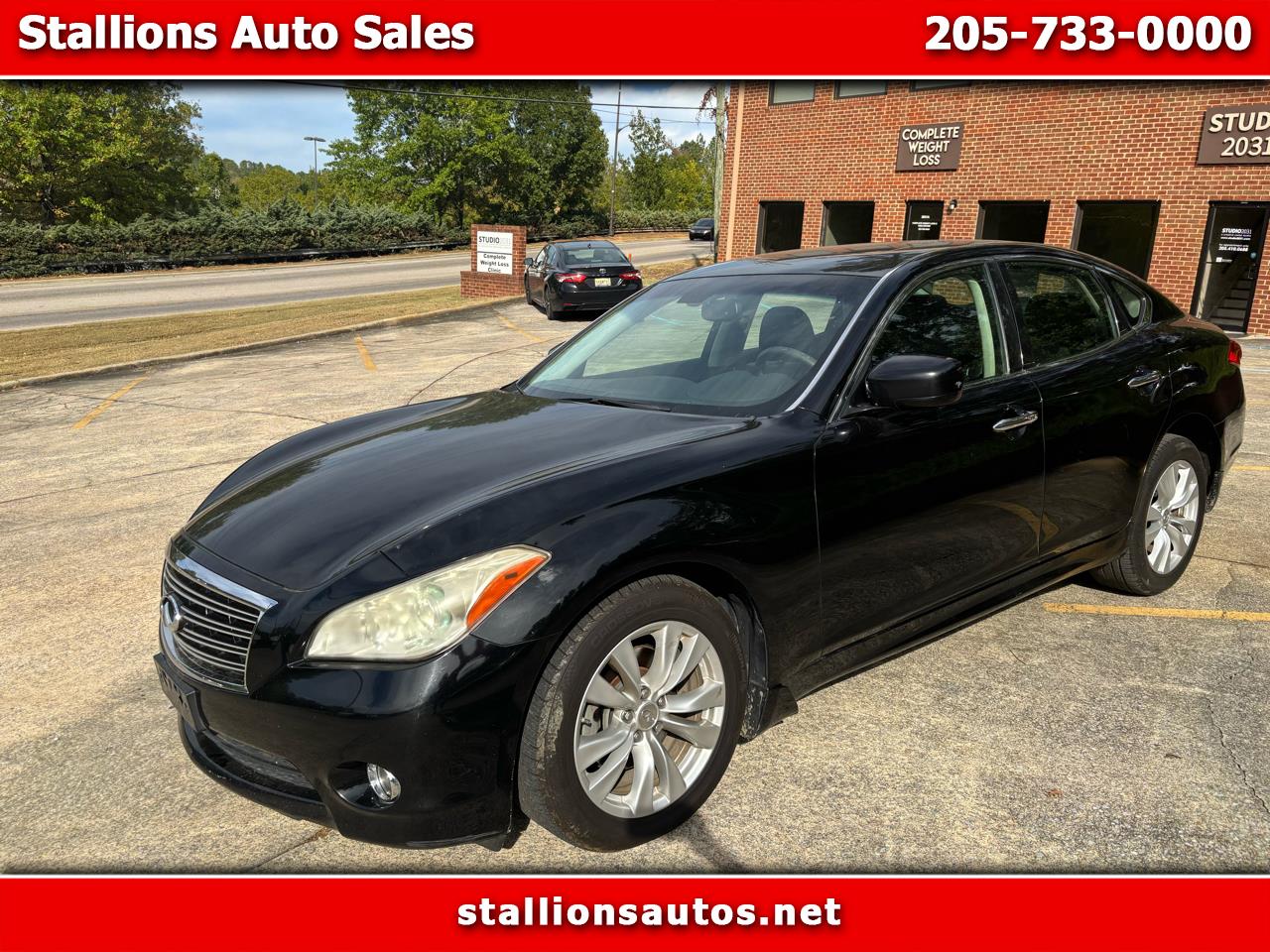 2011 Infiniti M M56x