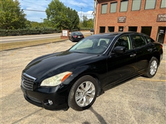 2011 Infiniti M 