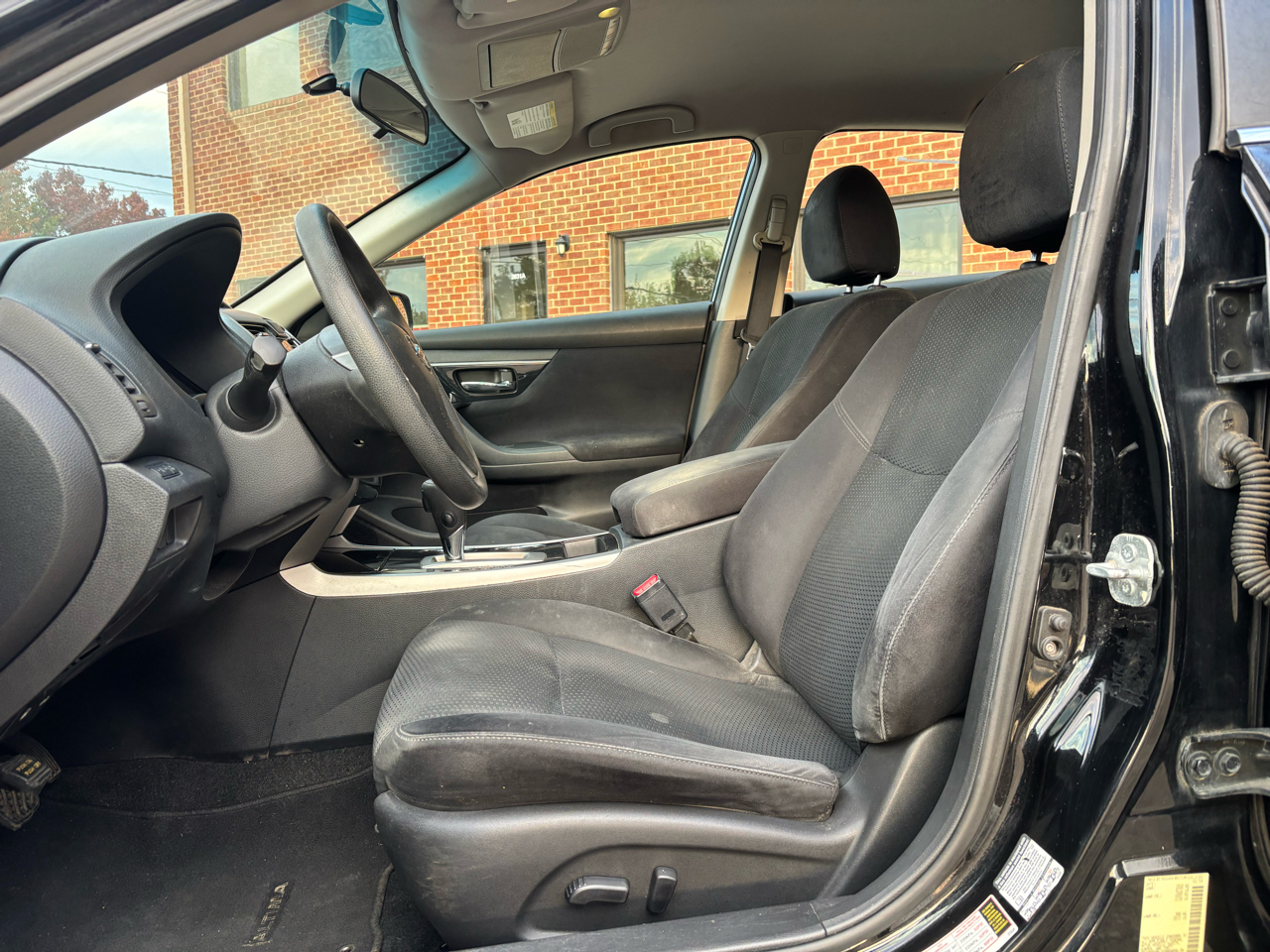 2014 Nissan Altima 2.5 photo 2