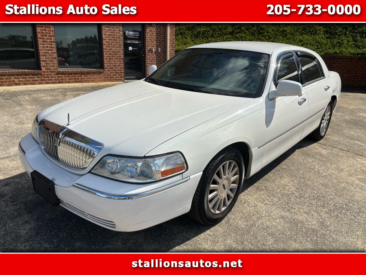 2004 Lincoln Town Car Signature