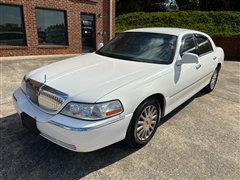 2004 Lincoln Town Car 