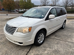 2010 Chrysler Town & Country 