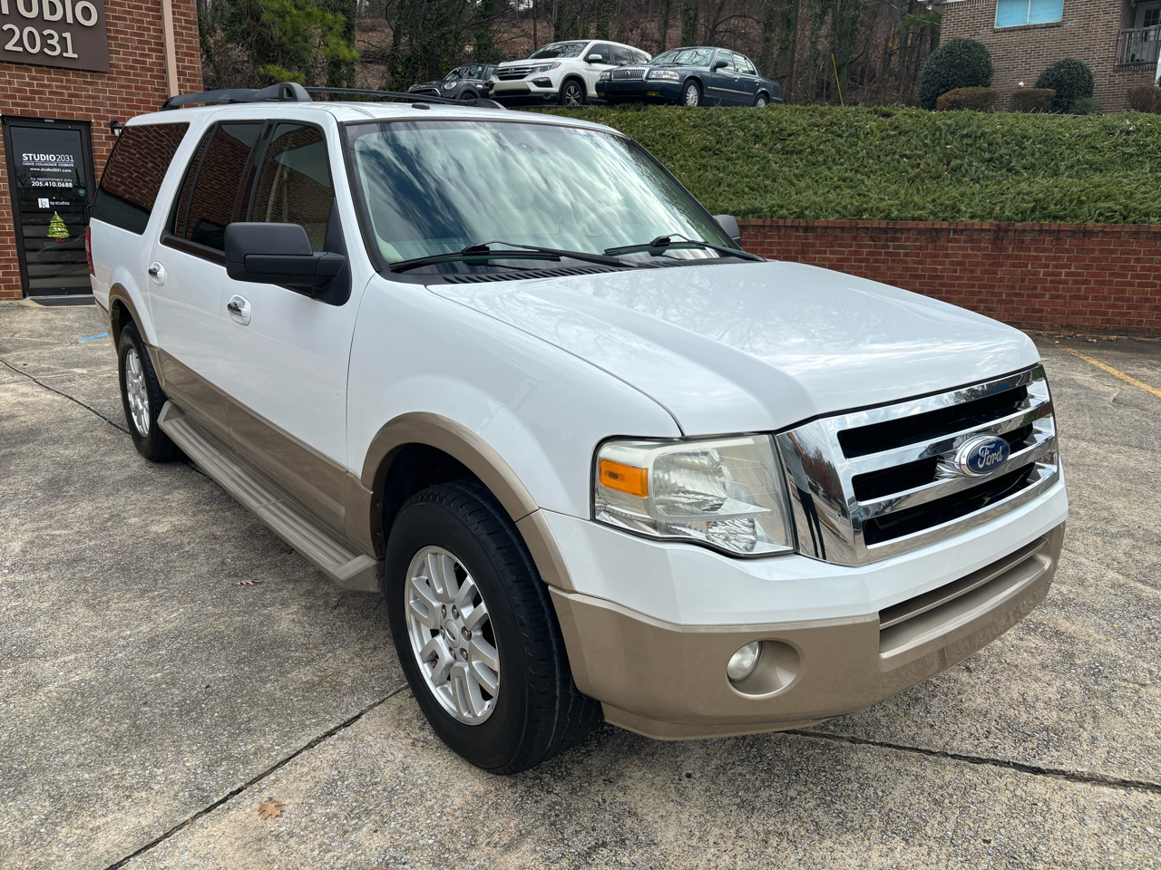 Ford Expedition EL XLT 2WD 2012