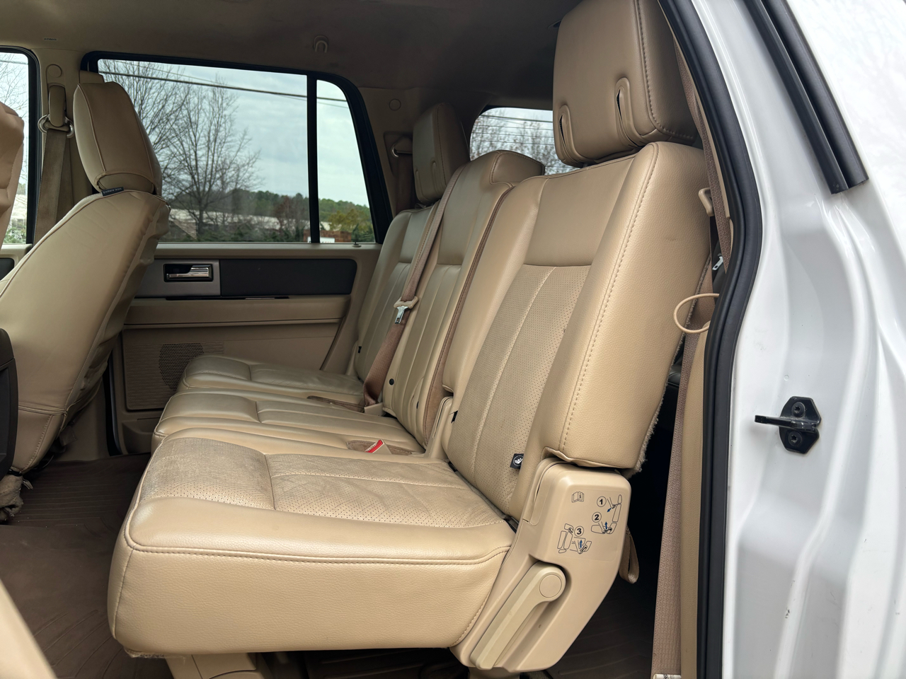 Ford Expedition EL XLT 2WD 2012