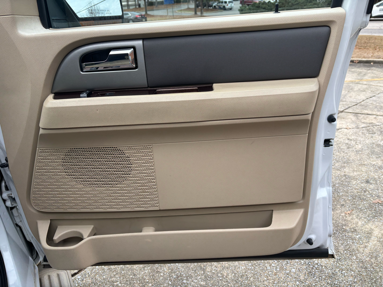 Ford Expedition EL XLT 2WD 2012