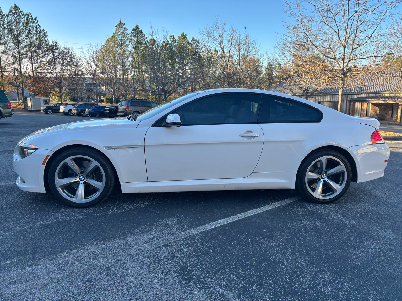 BMW 6-Series 650i Coupe 2010