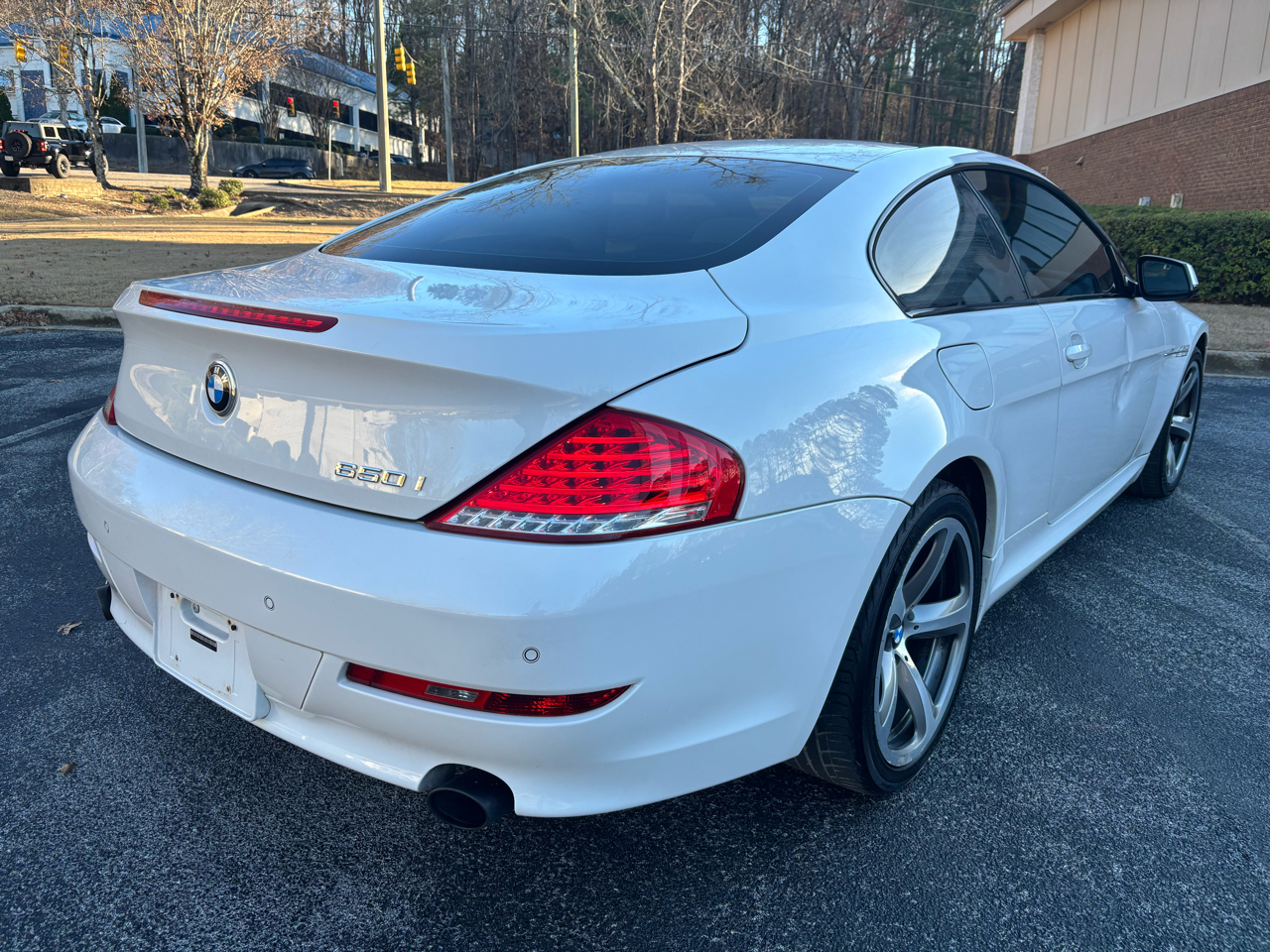 BMW 6-Series 650i Coupe 2010