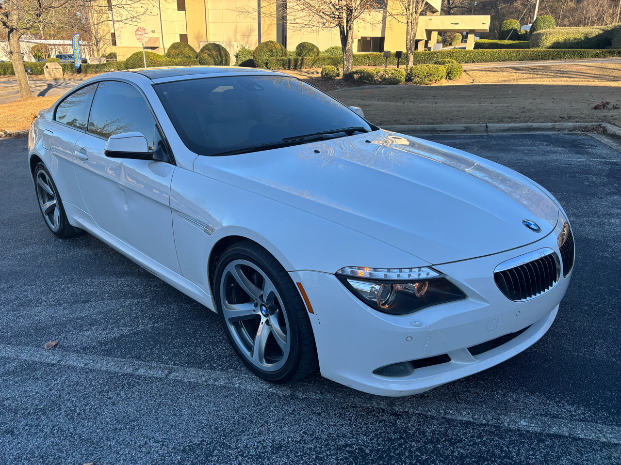BMW 6-Series 650i Coupe 2010