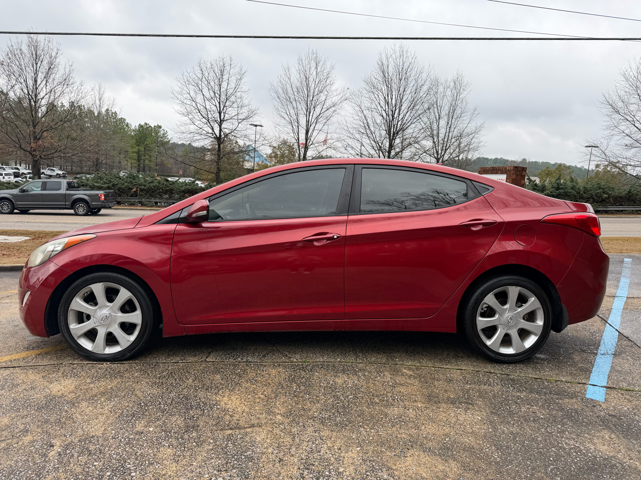 Hyundai Elantra GLS M/T 2013