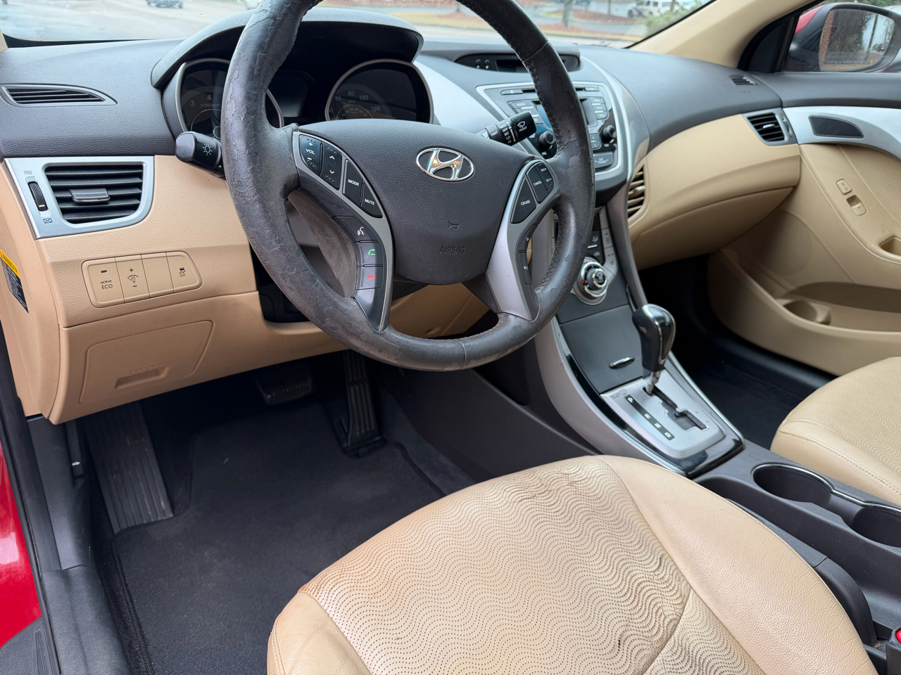 Hyundai Elantra GLS M/T 2013