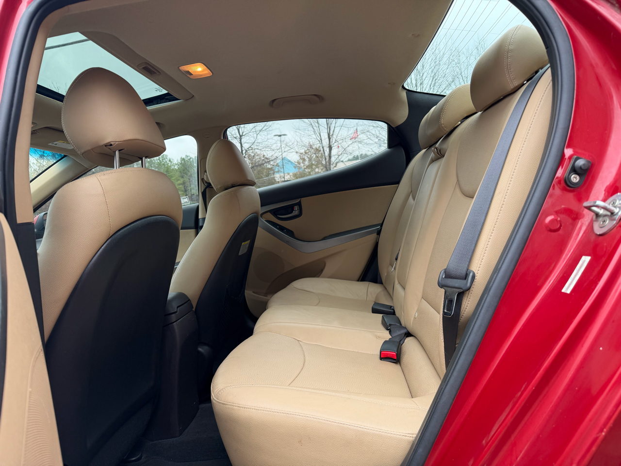 Hyundai Elantra GLS M/T 2013