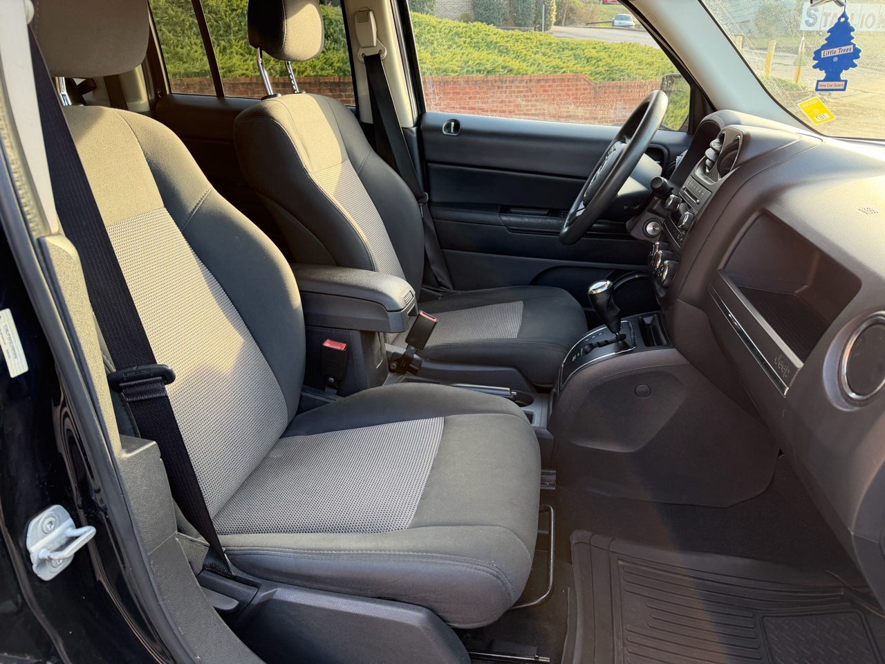 Jeep Patriot Sport 2WD 2012