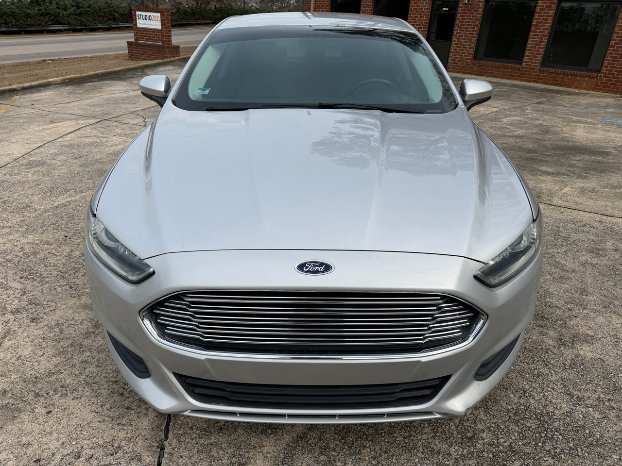 Ford Fusion S 2016