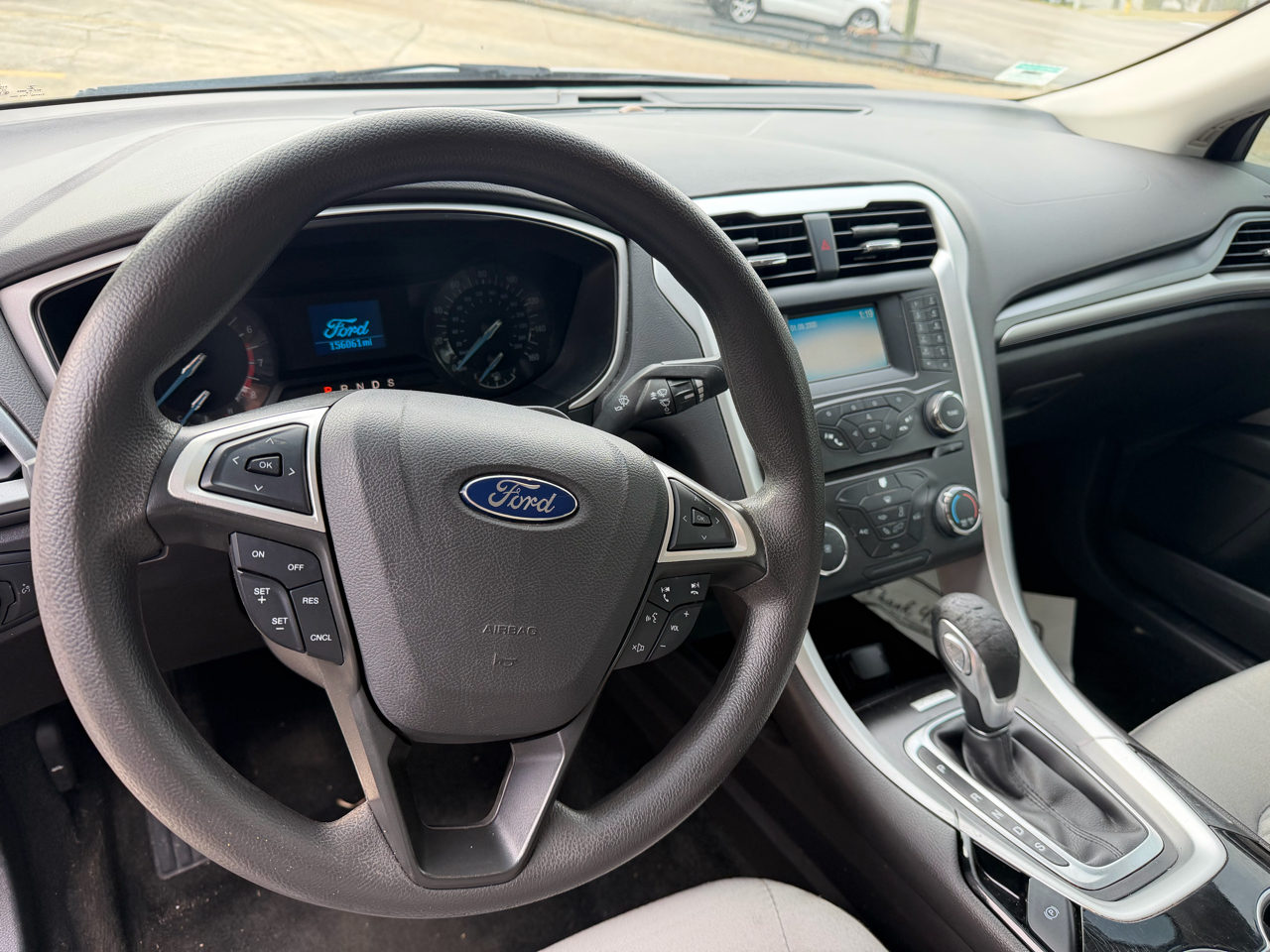 Ford Fusion S 2016