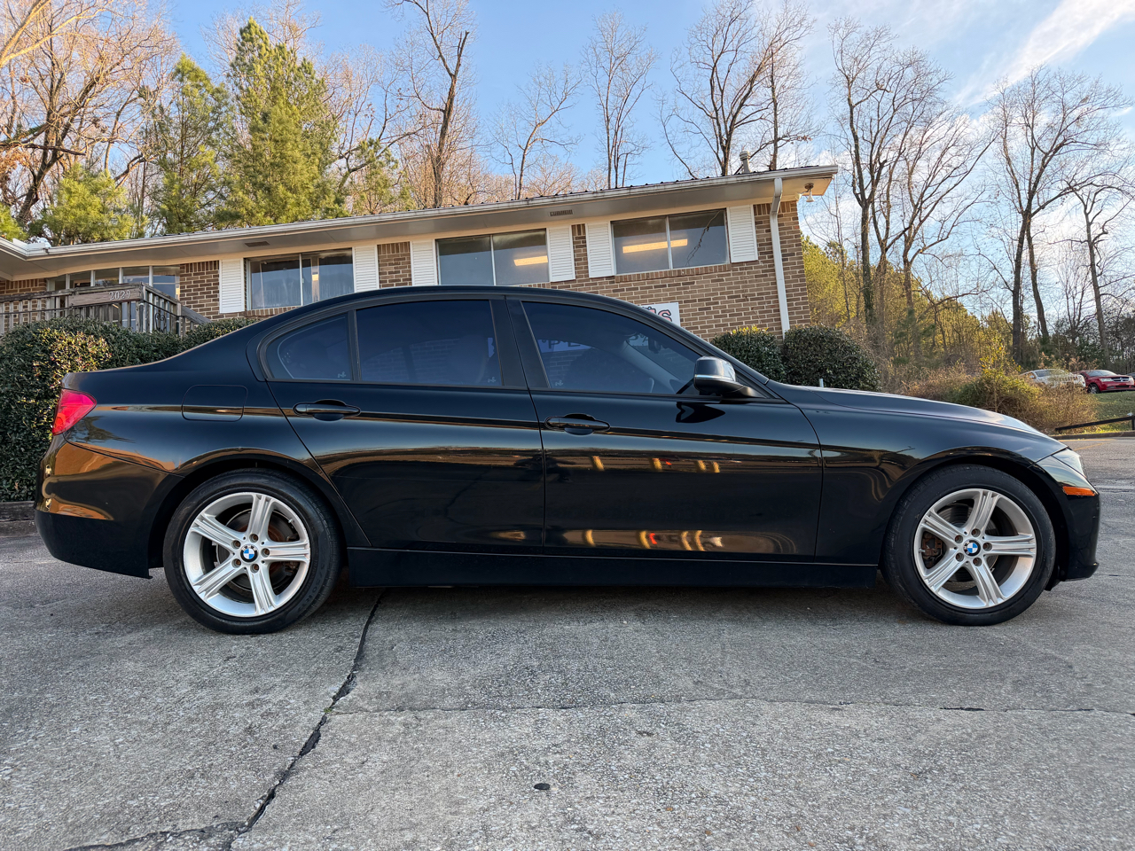 BMW 3-Series 328i Sedan 2013
