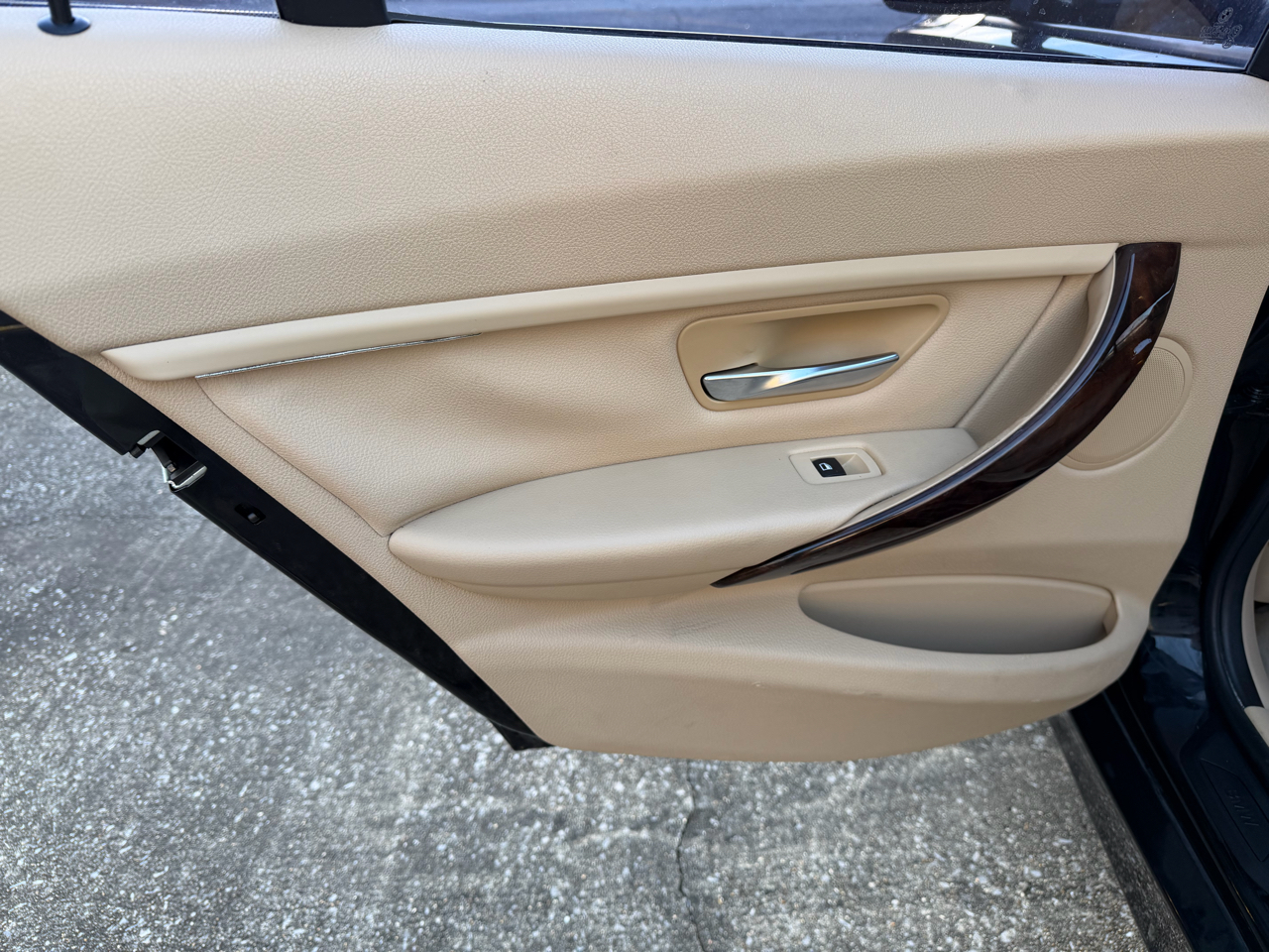 BMW 3-Series 328i Sedan 2013