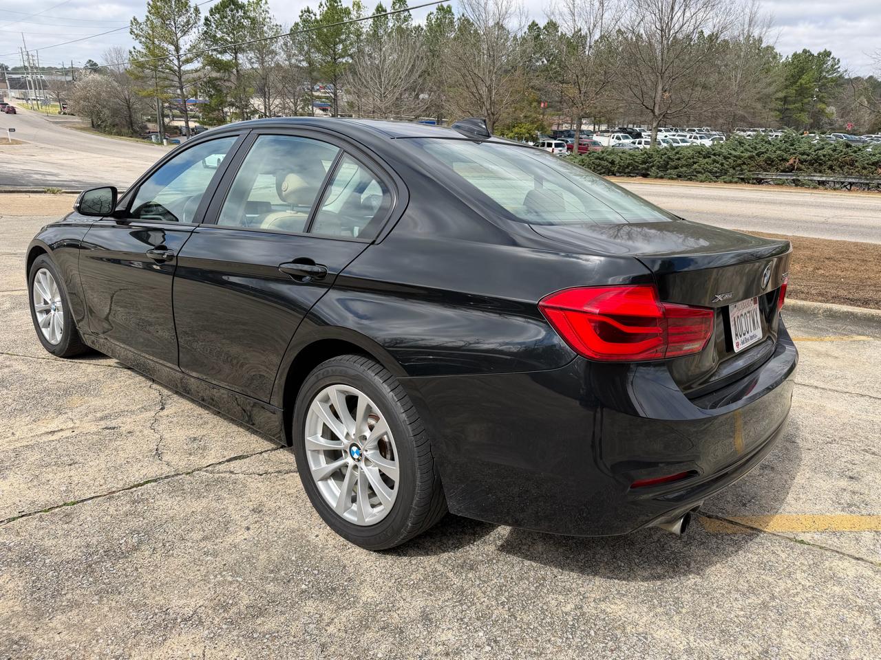 BMW 3-Series 320i xDrive Sedan 2018