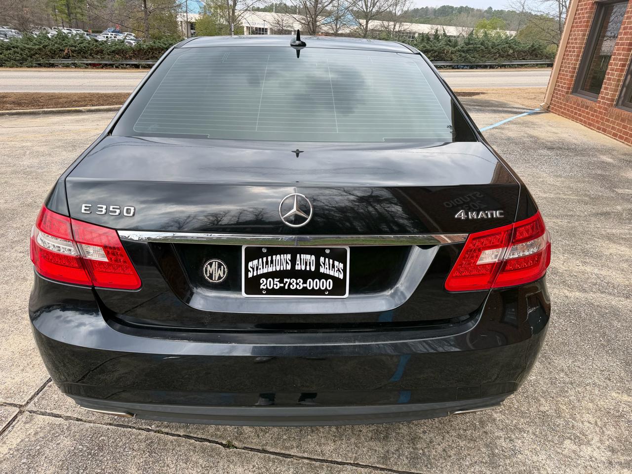 Mercedes-Benz E-Class E350 Sedan 4MATIC 2011