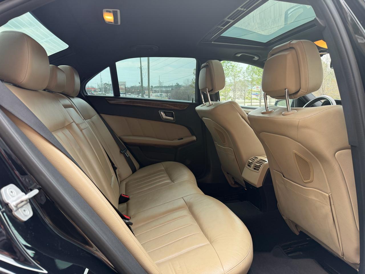 Mercedes-Benz E-Class E350 Sedan 4MATIC 2011