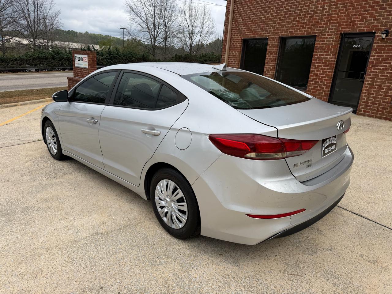 Hyundai Elantra SE 6AT 2017