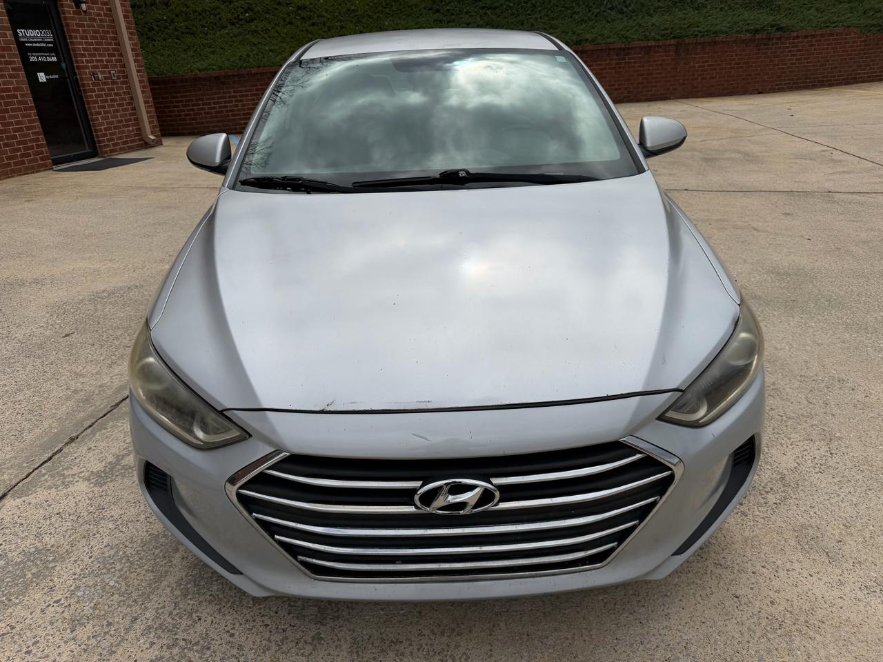 Hyundai Elantra SE 6AT 2017