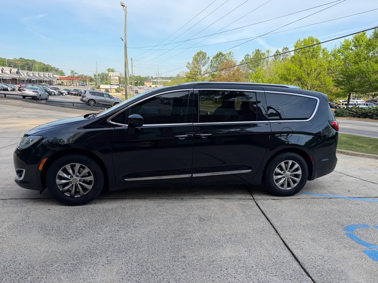 Chrysler Pacifica  2019