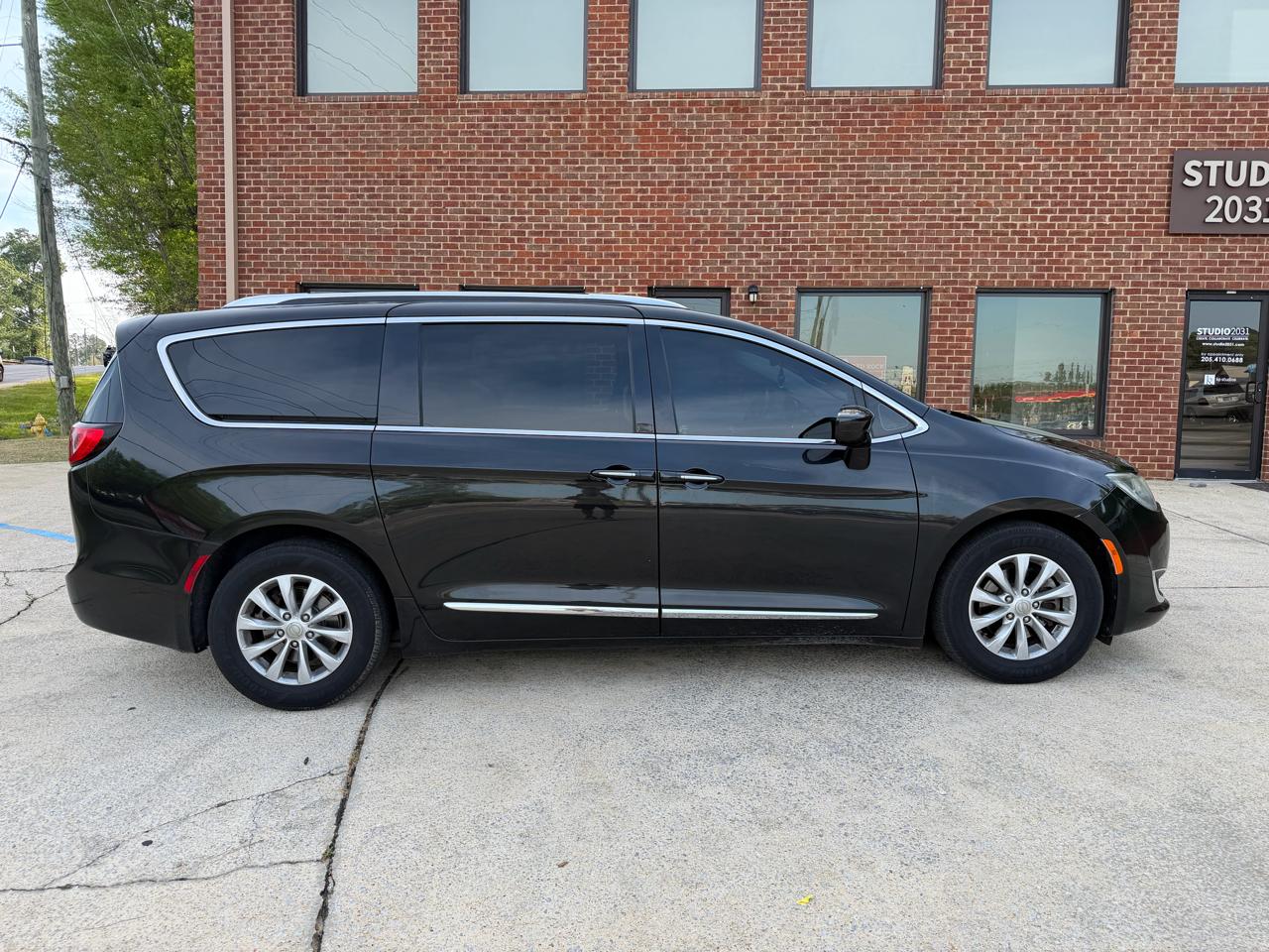 Chrysler Pacifica  2019
