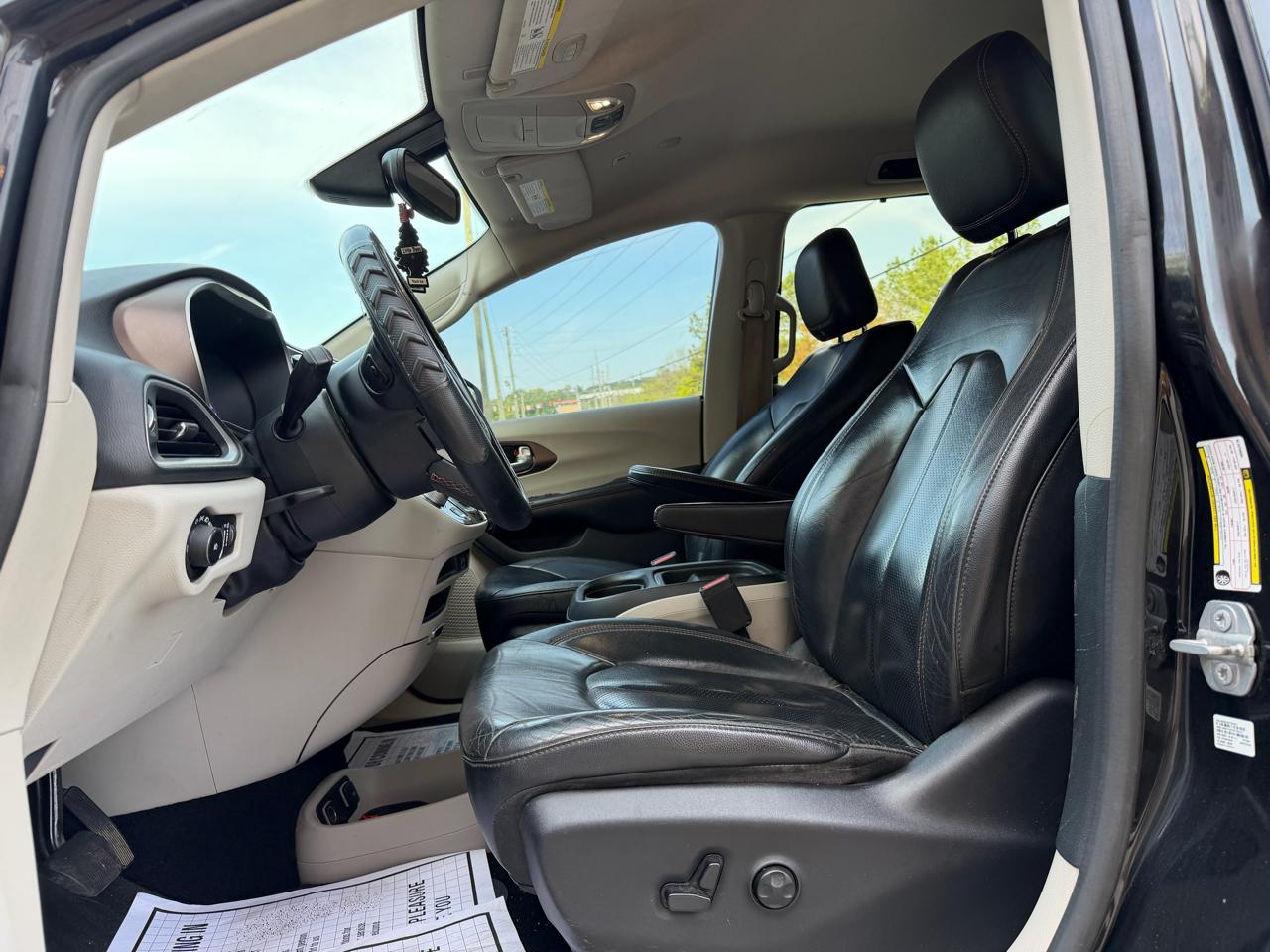 Chrysler Pacifica  2019