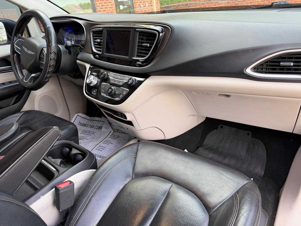 Chrysler Pacifica  2019