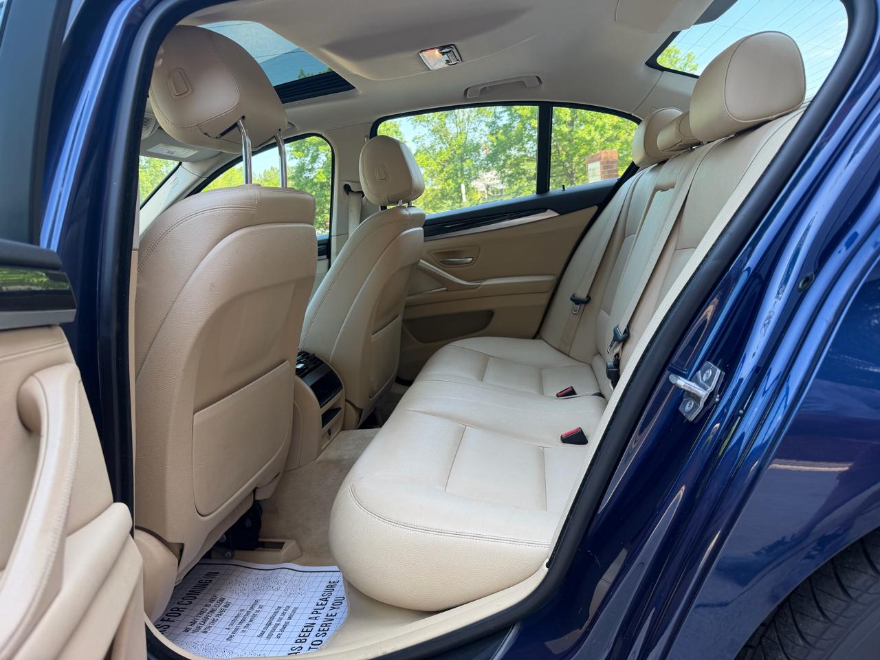 BMW 5-Series 528i 2015