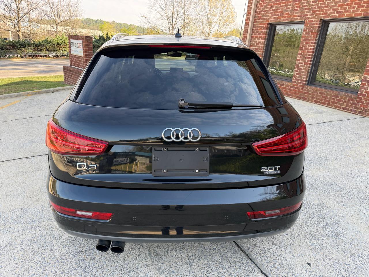 Audi Q3 2.0T quattro Premium Plus 2016