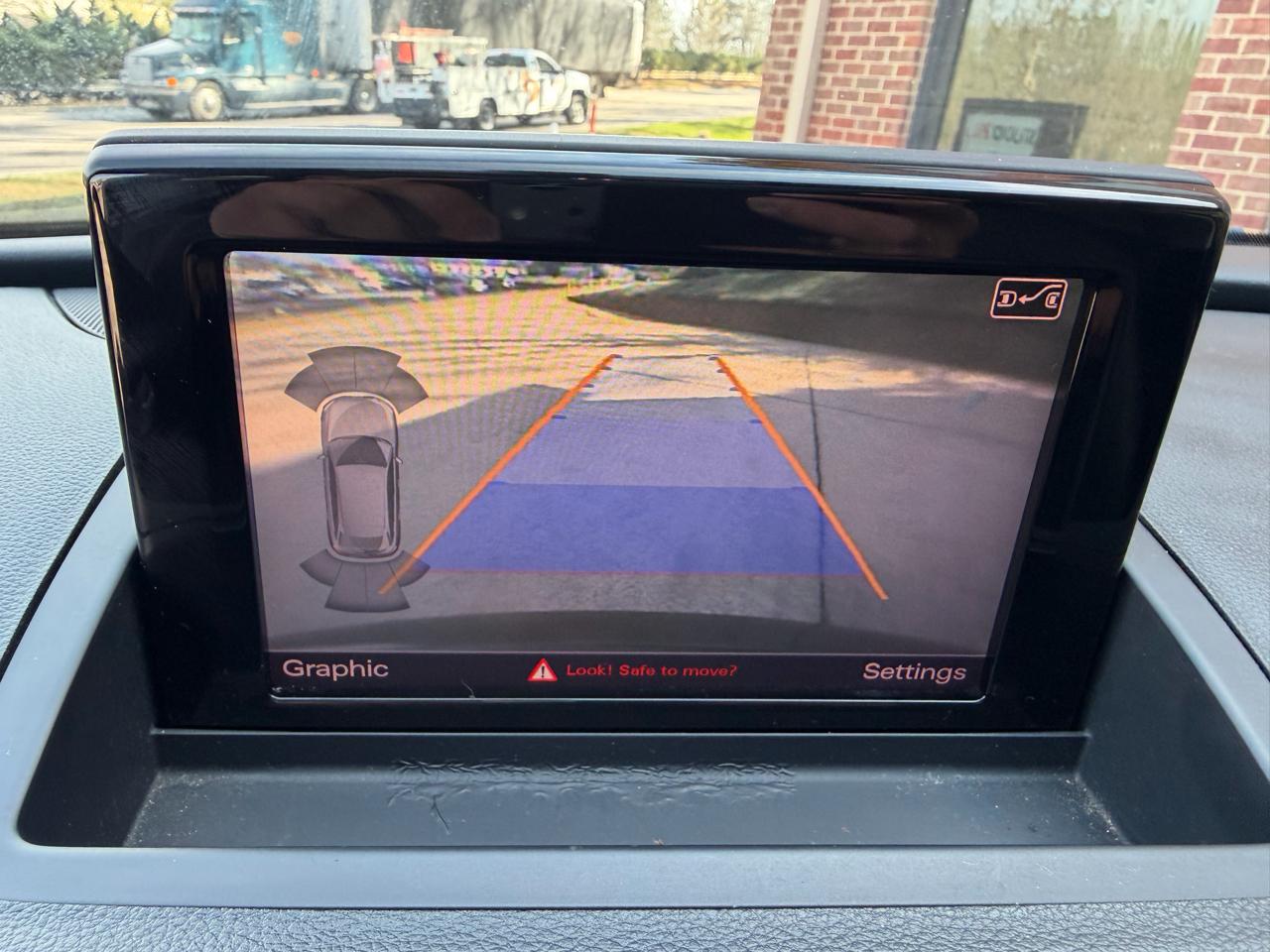 Audi Q3 2.0T quattro Premium Plus 2016