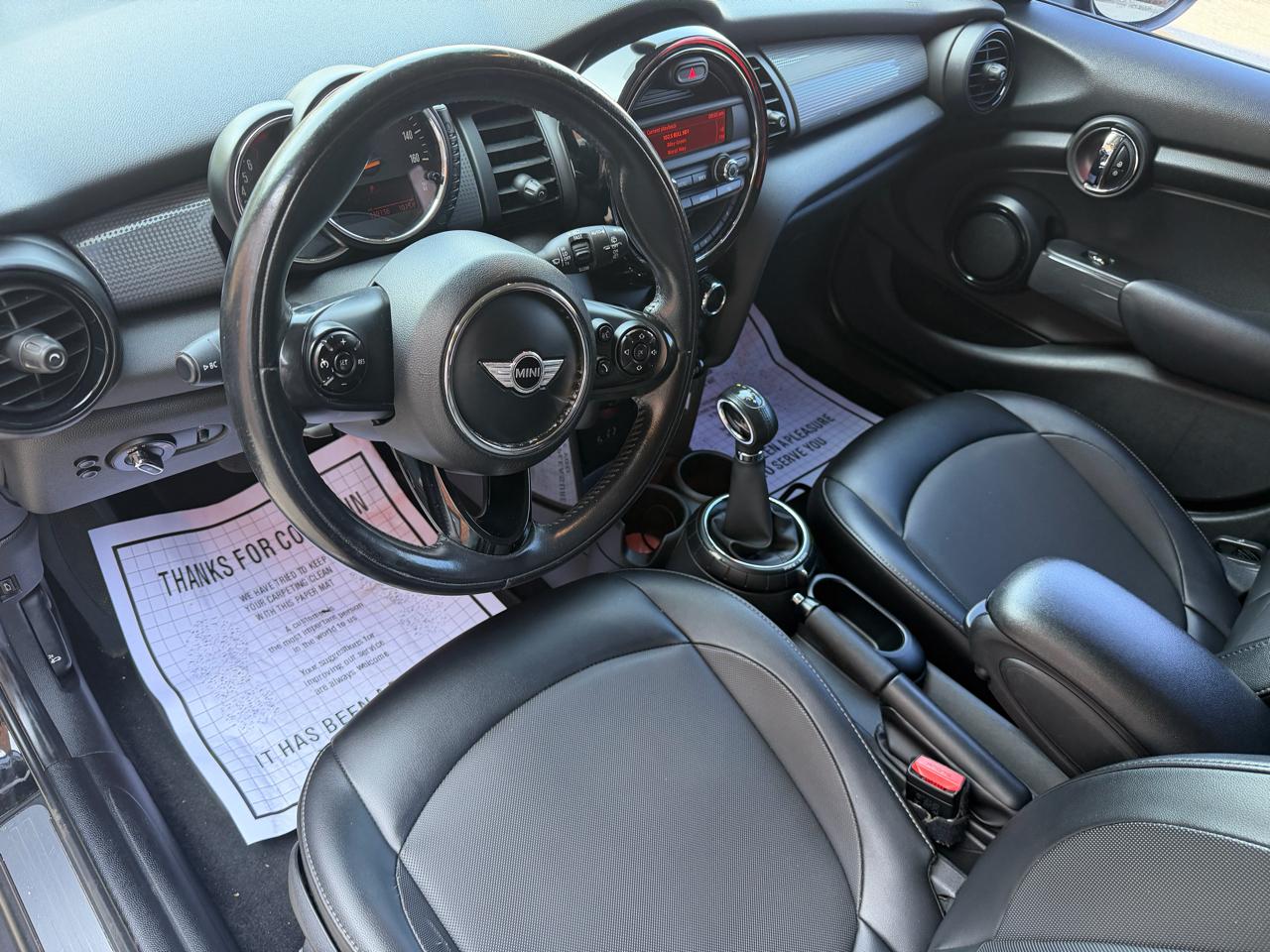 MINI Cooper Base 2015