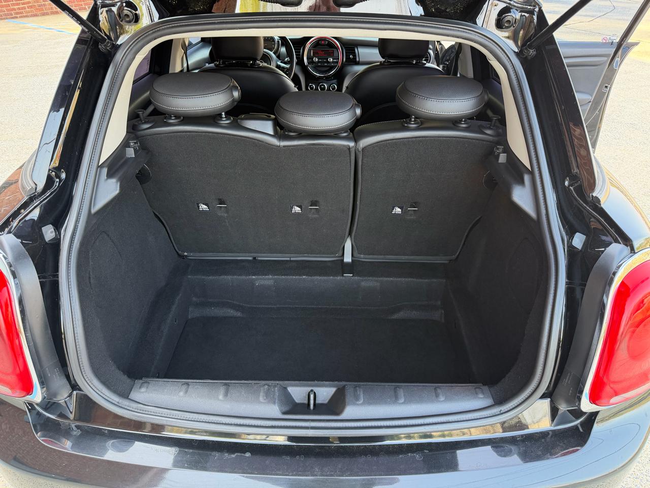 MINI Cooper Base 2015