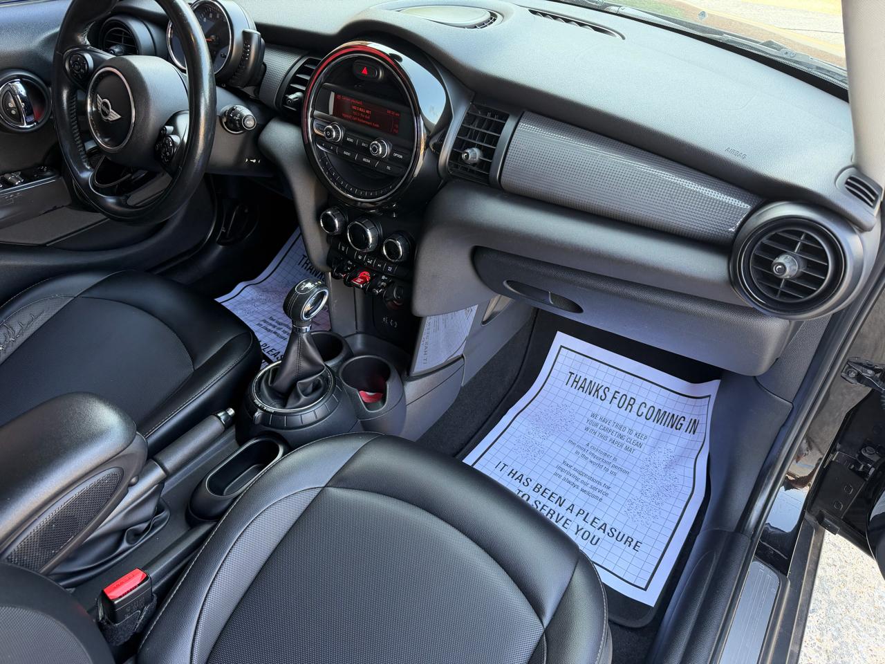 MINI Cooper Base 2015