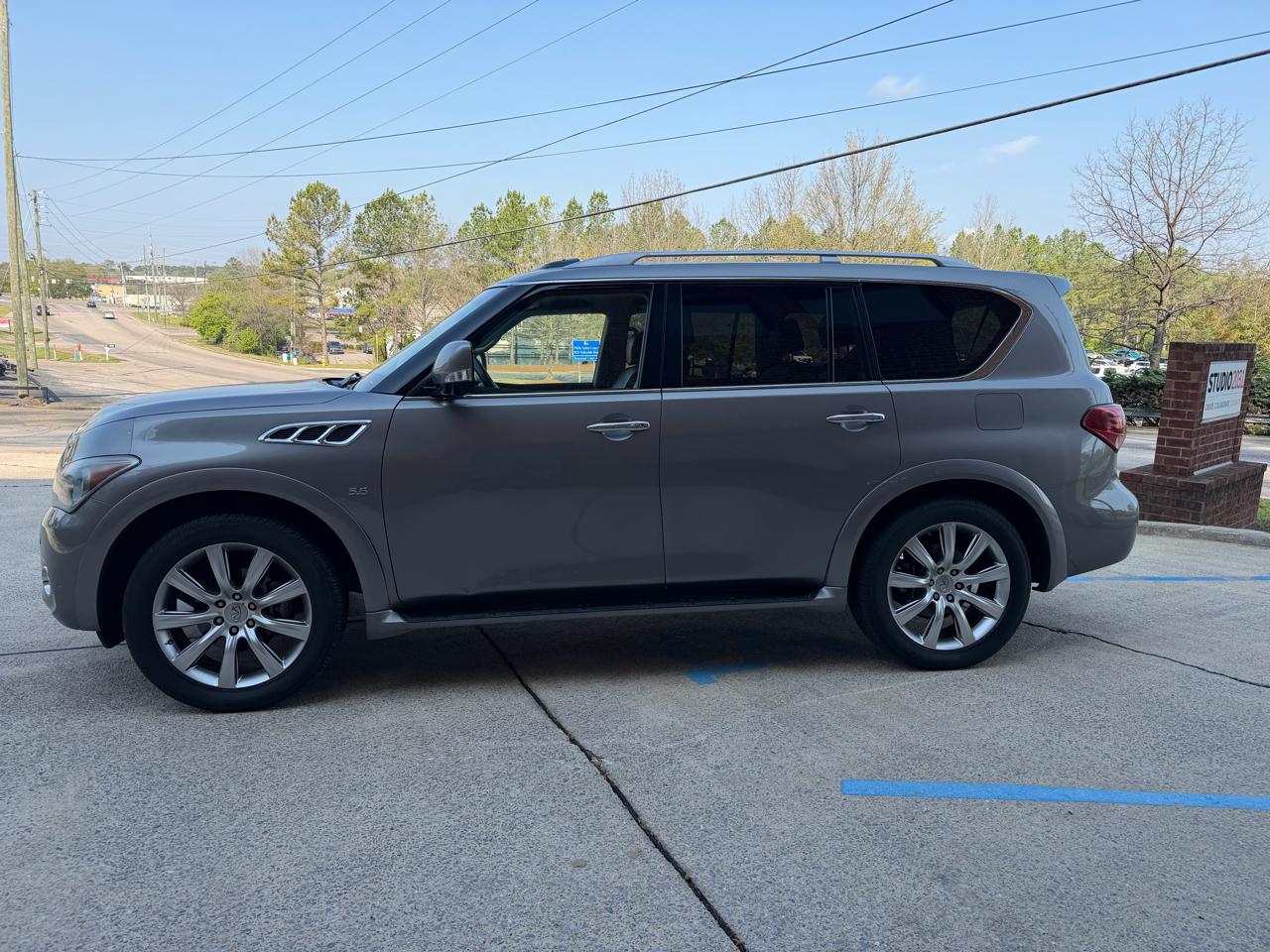 Infiniti QX80 4WD 2014