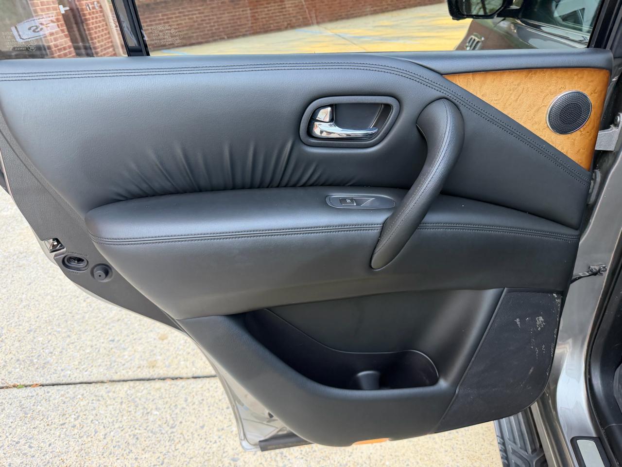 Infiniti QX80 4WD 2014