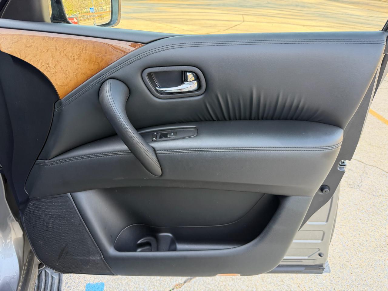 Infiniti QX80 4WD 2014