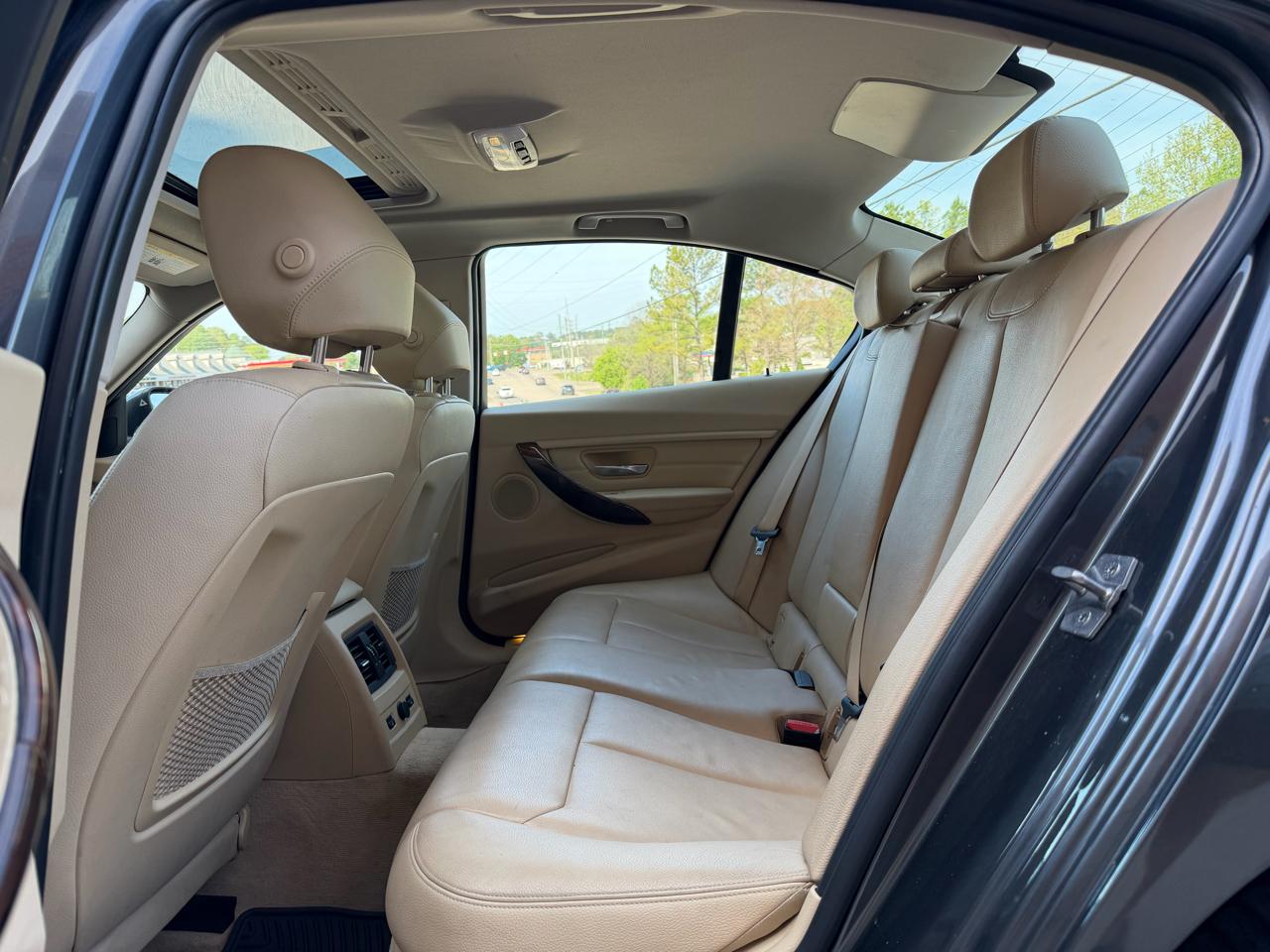 BMW 3-Series 335i xDrive Sedan 2013