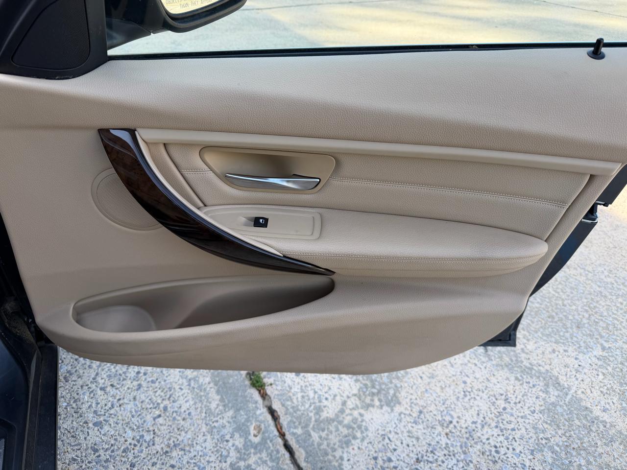 BMW 3-Series 335i xDrive Sedan 2013