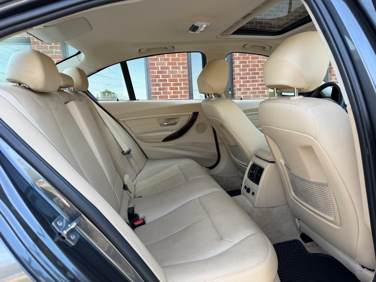 BMW 3-Series 335i xDrive Sedan 2013