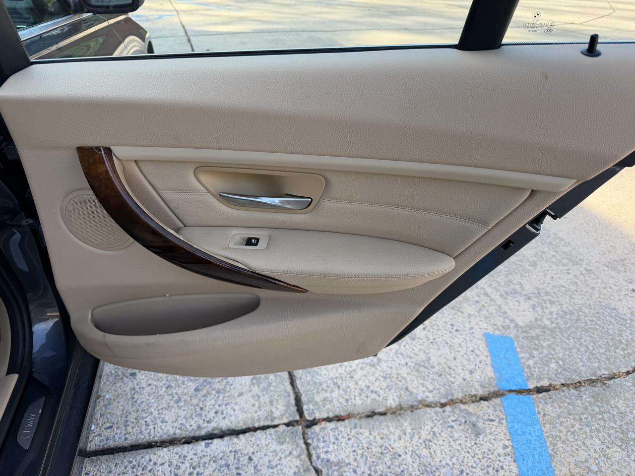 BMW 3-Series 335i xDrive Sedan 2013