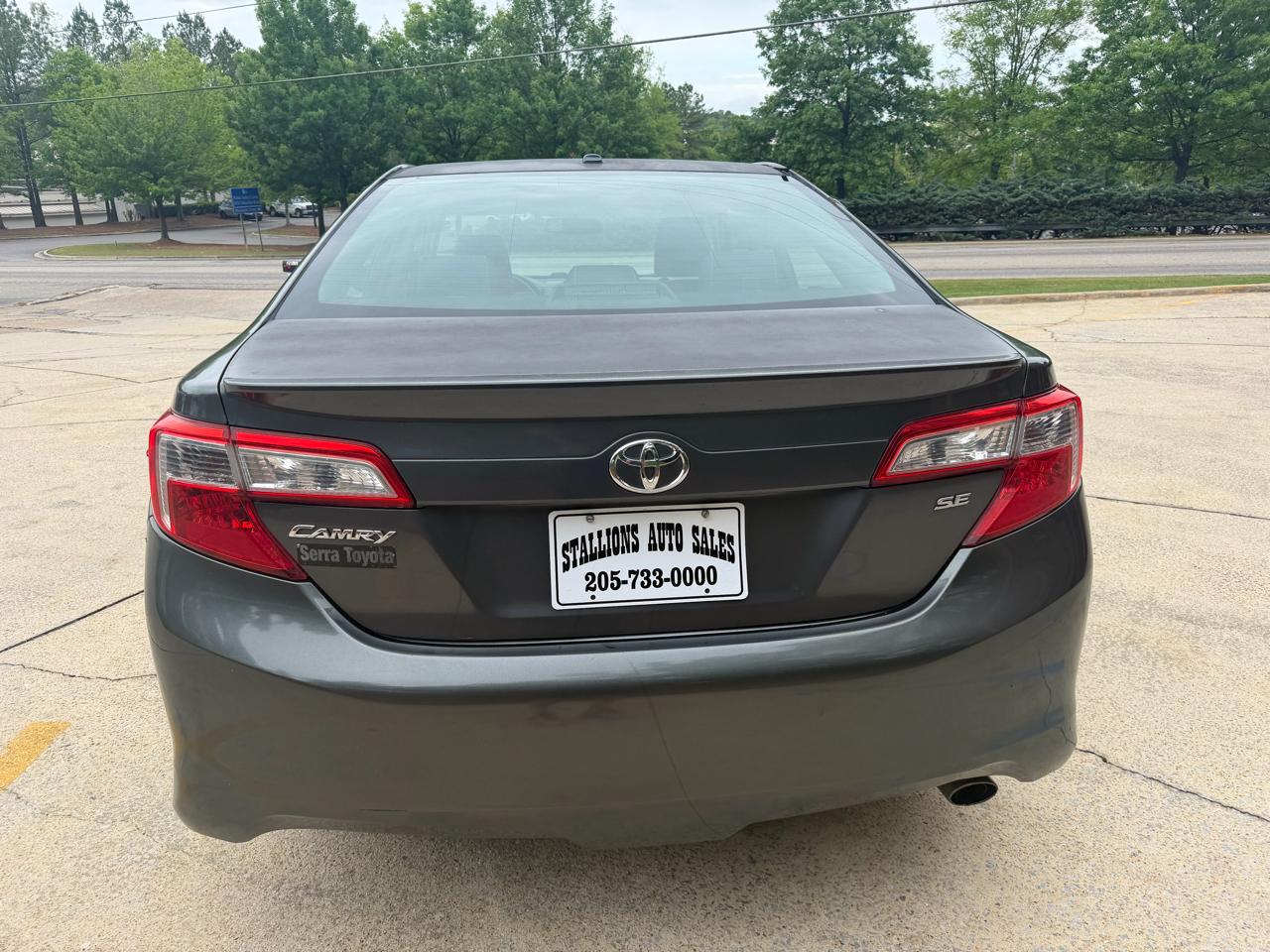 Toyota Camry SE 2012
