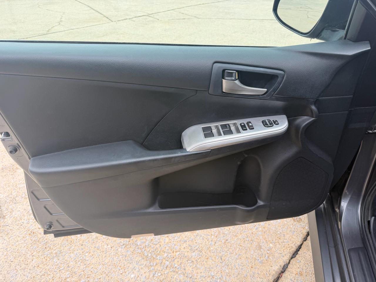 Toyota Camry SE 2012