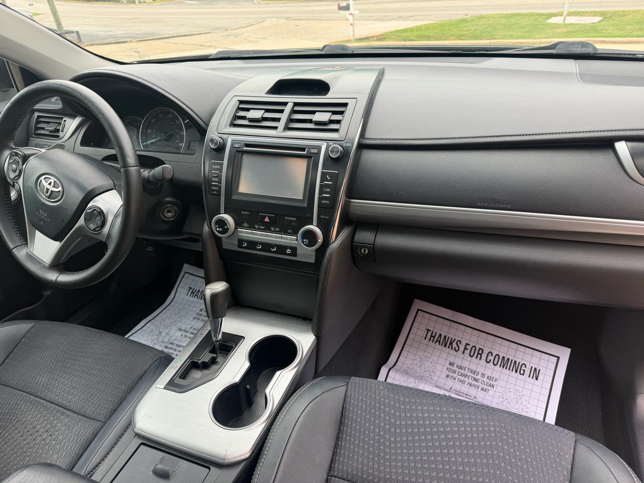 Toyota Camry SE 2012